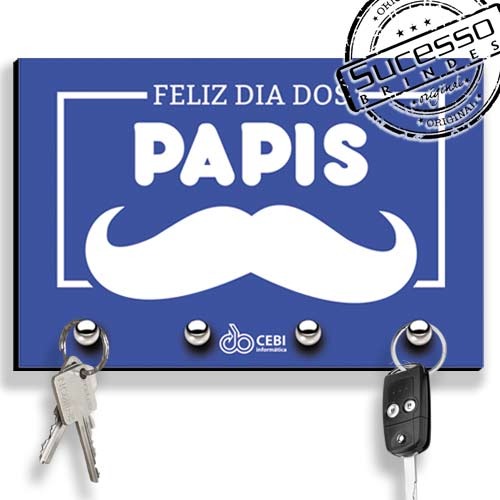 Organizando com estilo: porta chaves de madeira